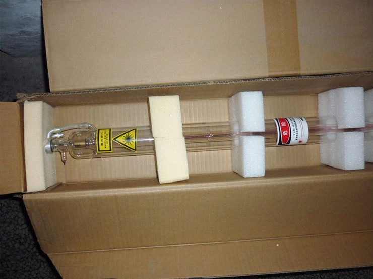 CO2玻璃管激光器与金属射频管激光器的区别(图1) CO2玻璃管激光器